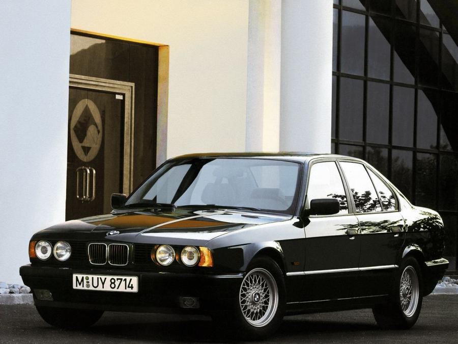  BMW 535i 1987 года  (фото 5 из 5)